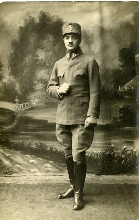 HF023477: Ettore Tonini in divisa dell’Esercito austro-ungarico. Prigioniero a Tambov (Russia), 1916